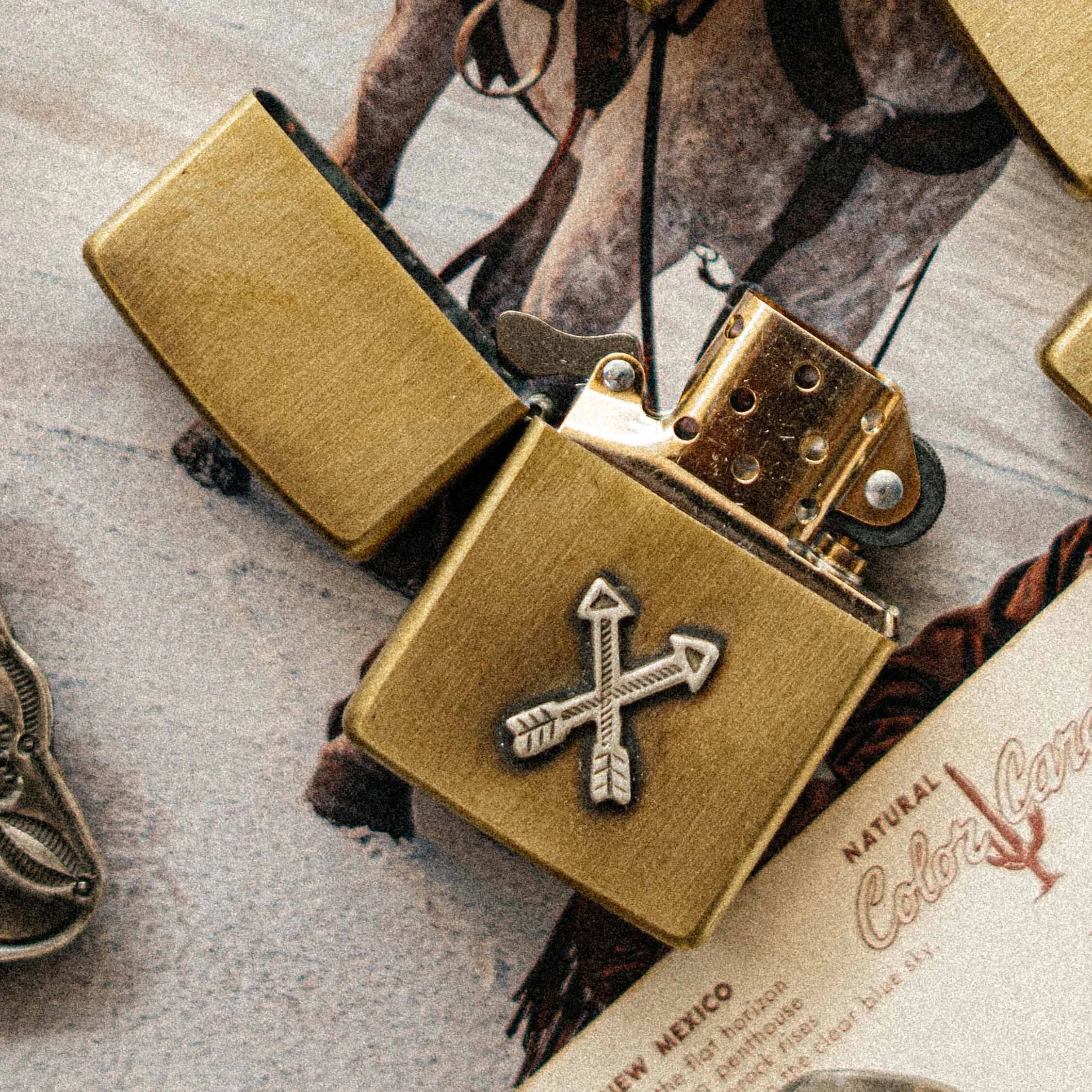 Twin Arrows Zippo