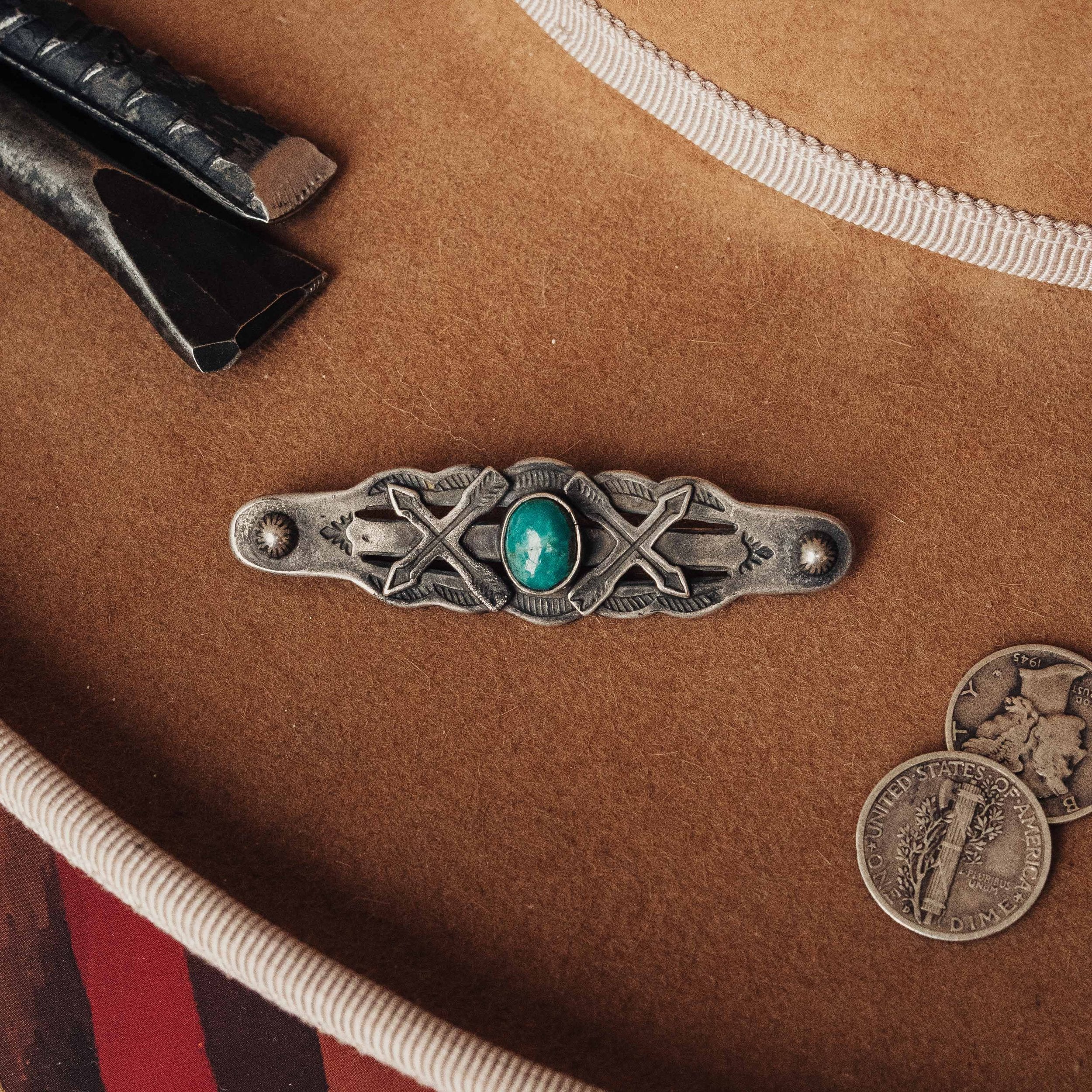Crossed Arrows Pin