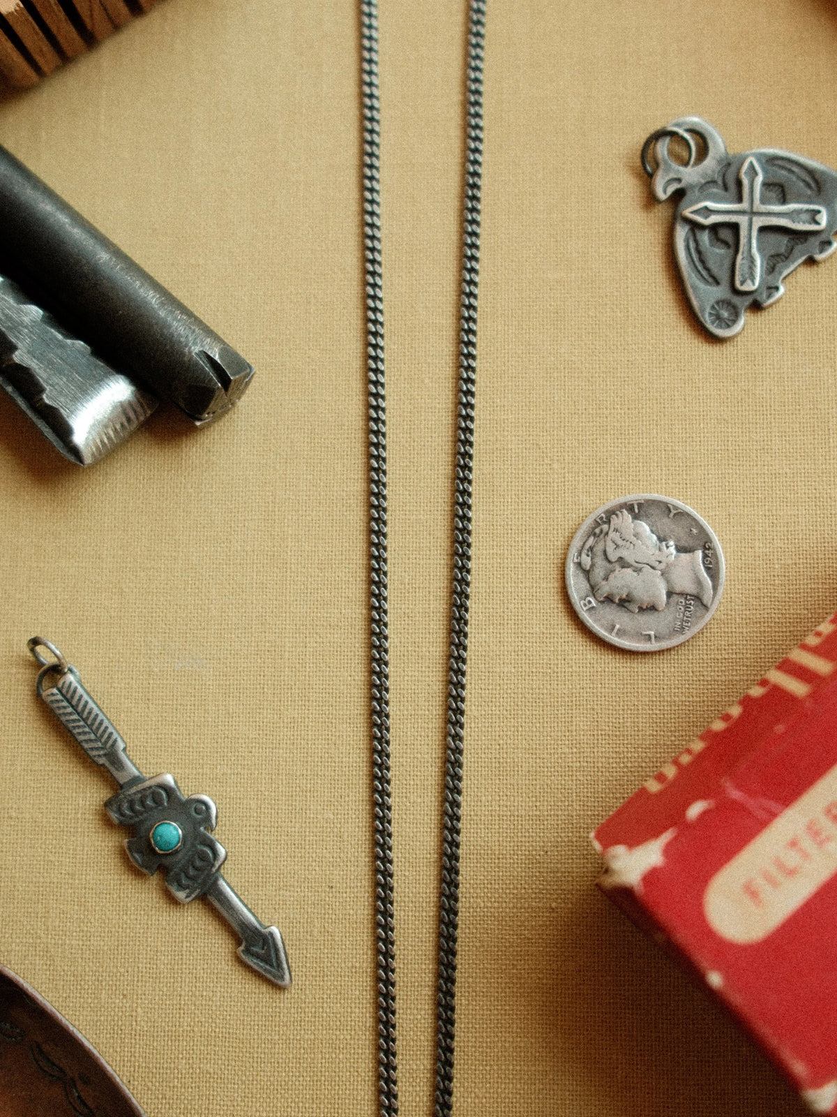 A sterling curb chain rooted in saddlery and early-hardware design — view 3