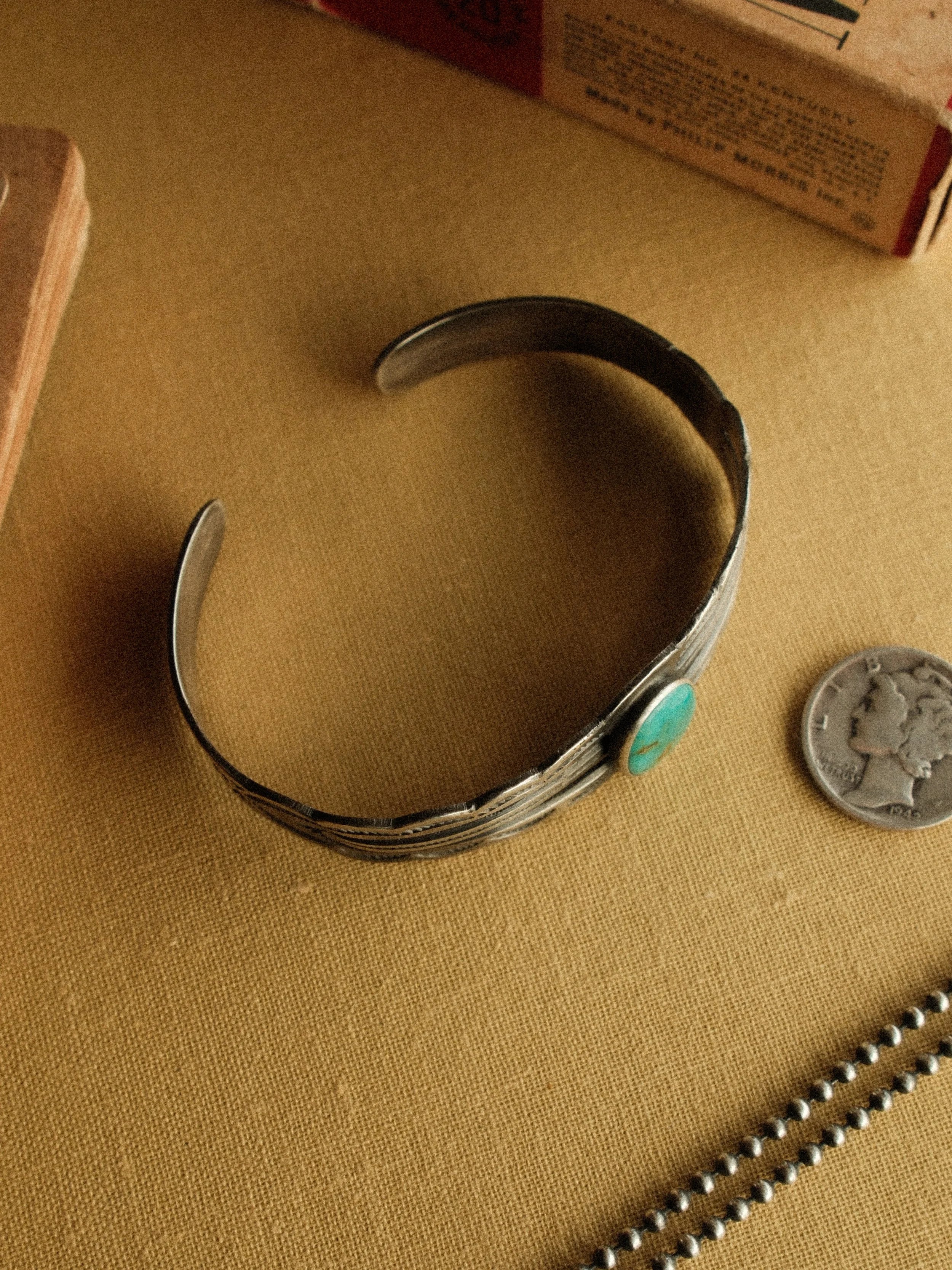 Carico Lake Split Cuff